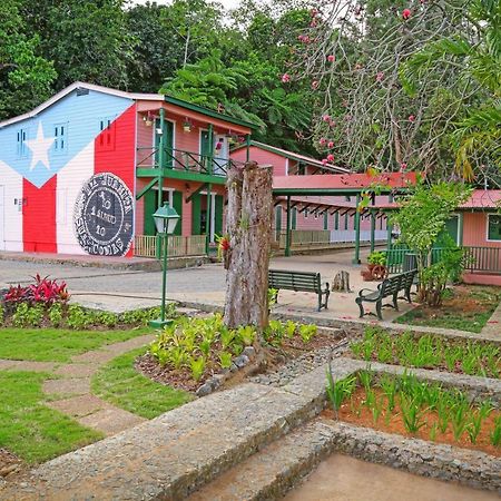 Hacienda Juanita Hotell Maricao Exteriör bild
