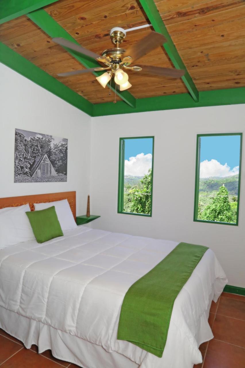 Hacienda Juanita Hotell Maricao Exteriör bild