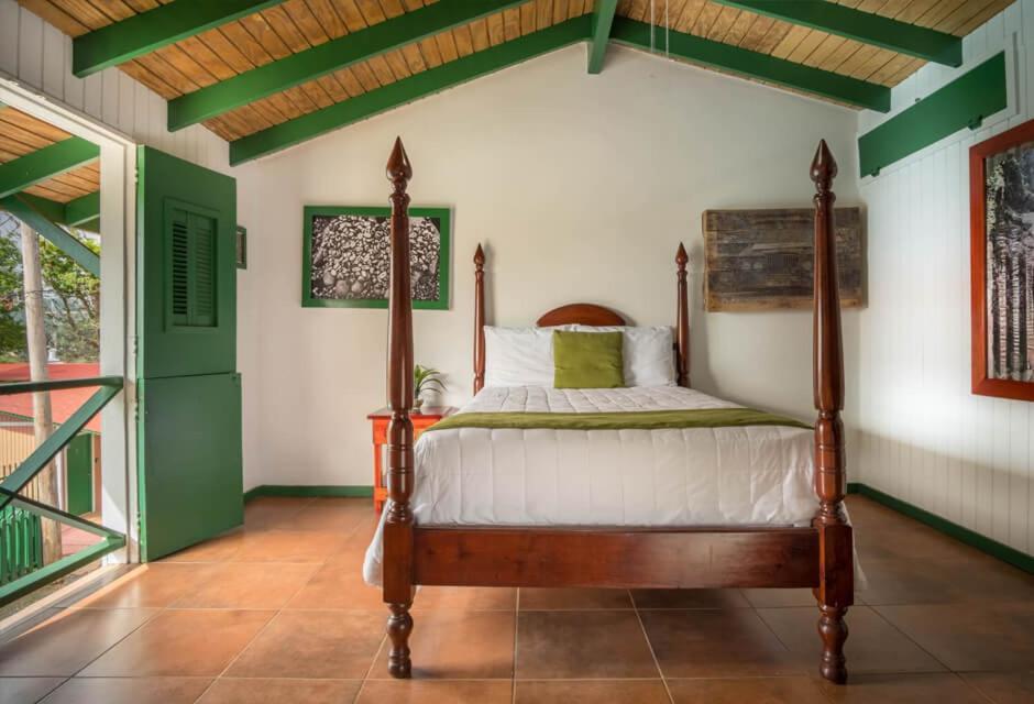 Hacienda Juanita Hotell Maricao Exteriör bild